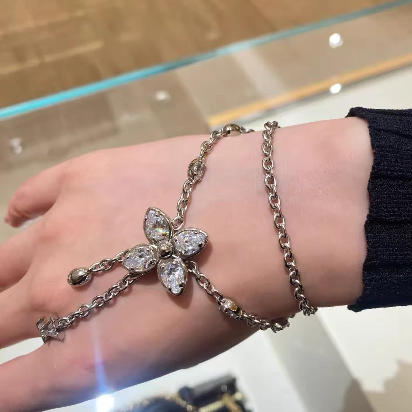 Louis Vuitton Silver Flower Necklace with Diamonds